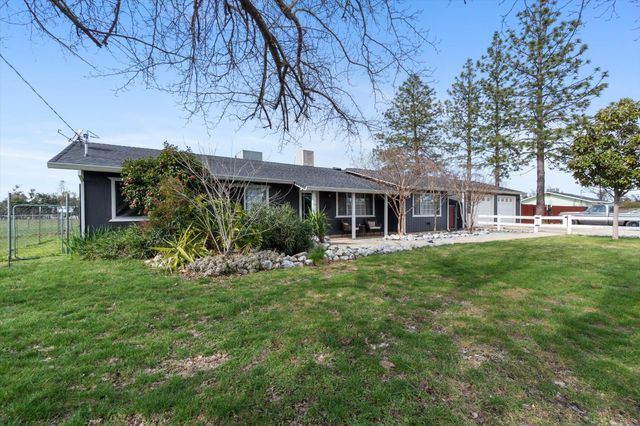 4706 Charmain Lane, Anderson, CA 96007