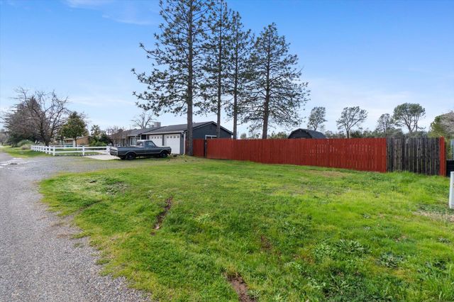4706 Charmain Lane, Anderson, CA 96007