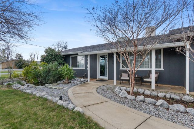 4706 Charmain Lane, Anderson, CA 96007