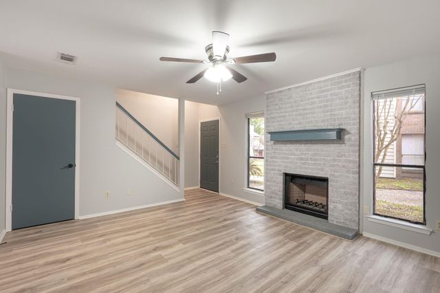 1904 Dartmouth Street G4, College Station, TX 77840