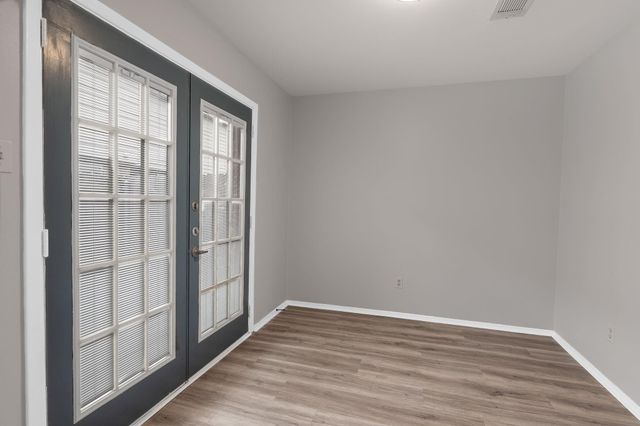 1904 Dartmouth Street G4, College Station, TX 77840