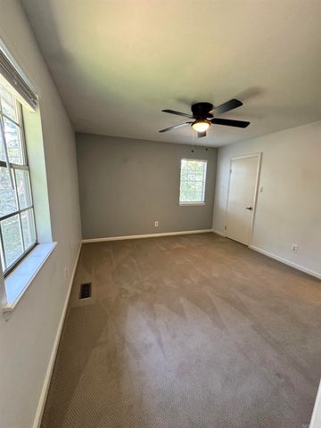 15 Flourite Court, Little Rock, AR 72212