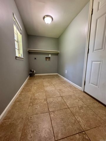 15 Flourite Court, Little Rock, AR 72212