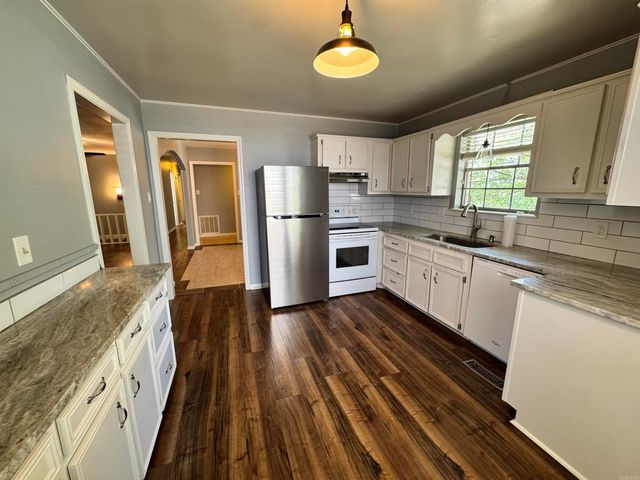 15 Flourite Court, Little Rock, AR 72212