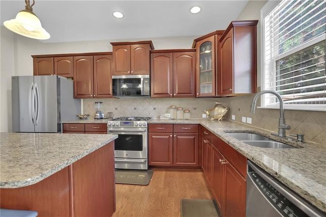 202 Roseman Way, Woodstock, GA 30188