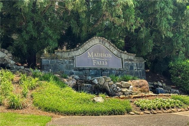 202 Roseman Way, Woodstock, GA 30188