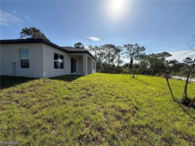 3105 66th ST W, Lehigh Acres, FL 33971