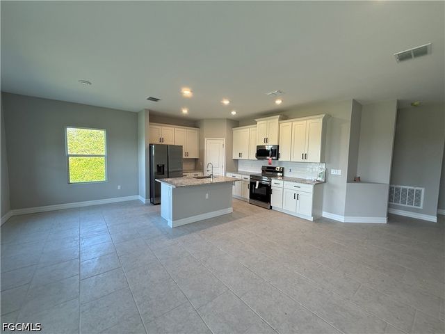 3105 66th ST W, Lehigh Acres, FL 33971