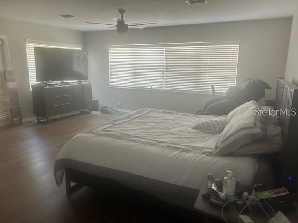 Image 12 of property listing at 14305 TENNYSON DR, Hudson, FL 34667