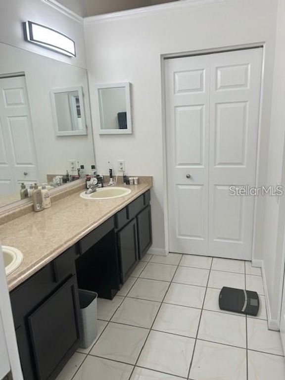 Image 13 of property listing at 14305 TENNYSON DR, Hudson, FL 34667