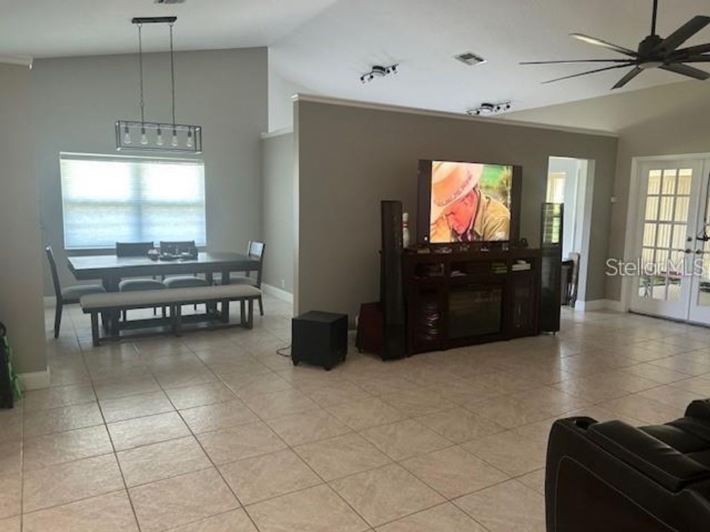 Image 6 of property listing at 14305 TENNYSON DR, Hudson, FL 34667