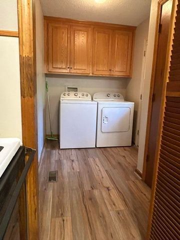 79 Avenel DR, Bassett, VA 24055