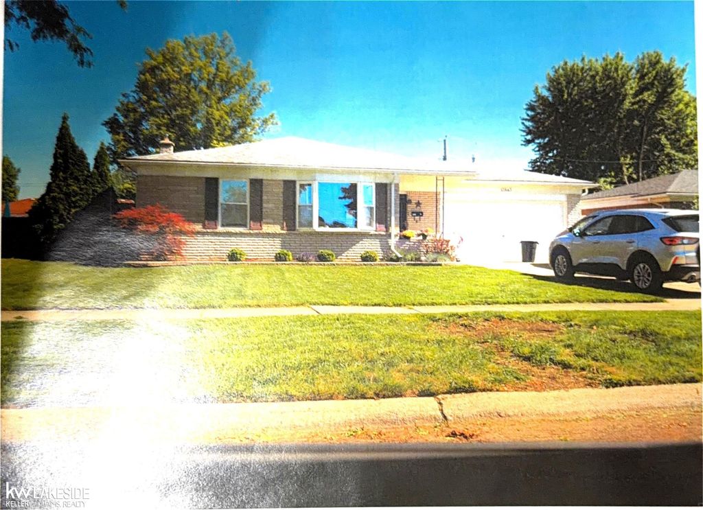 13843 Murthum Avenue, Warren, MI 48088