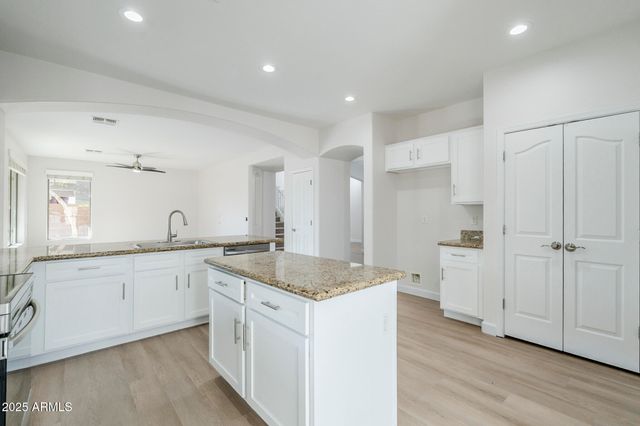 4389 E MUIRFIELD Street, Gilbert, AZ 85298