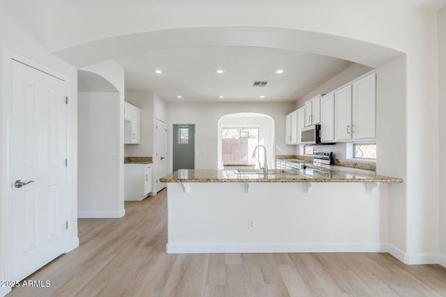 4389 E MUIRFIELD Street, Gilbert, AZ 85298