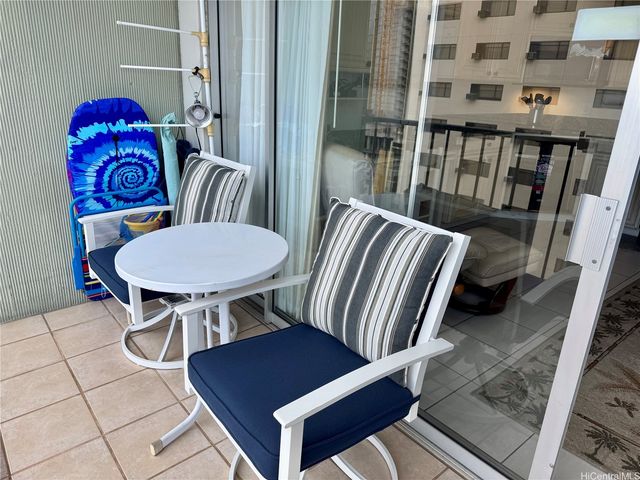 2440 Kuhio Avenue 1710, Honolulu, HI 96815