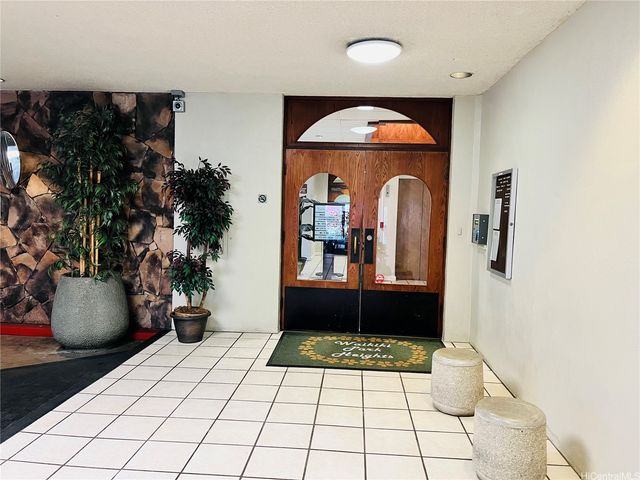 2440 Kuhio Avenue 1710, Honolulu, HI 96815