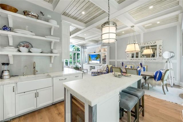 510 2nd ST S 102, Naples, FL 34102