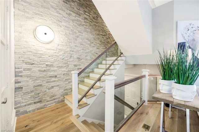 510 2nd ST S 102, Naples, FL 34102