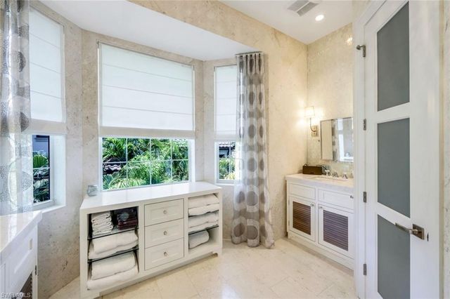 510 2nd ST S 102, Naples, FL 34102