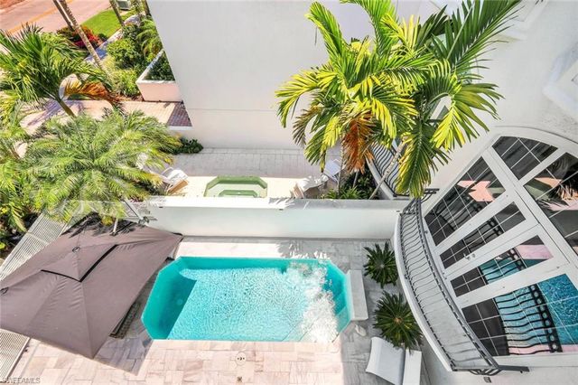 510 2nd ST S 102, Naples, FL 34102