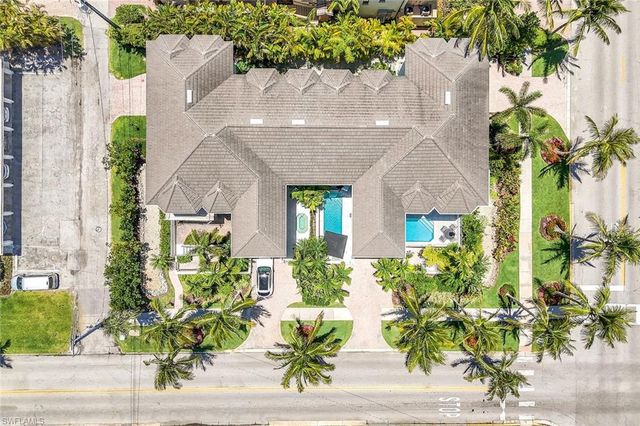 510 2nd ST S 102, Naples, FL 34102