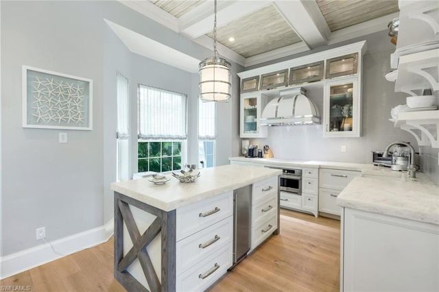 510 2nd ST S 102, Naples, FL 34102