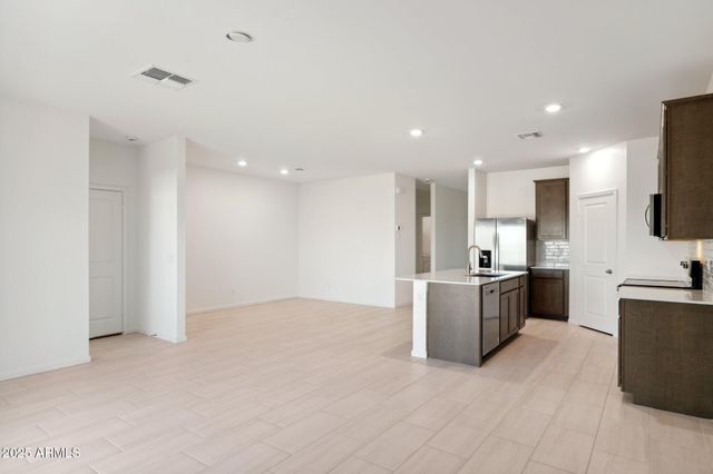 25482 W BOWKER Street, Buckeye, AZ 85326