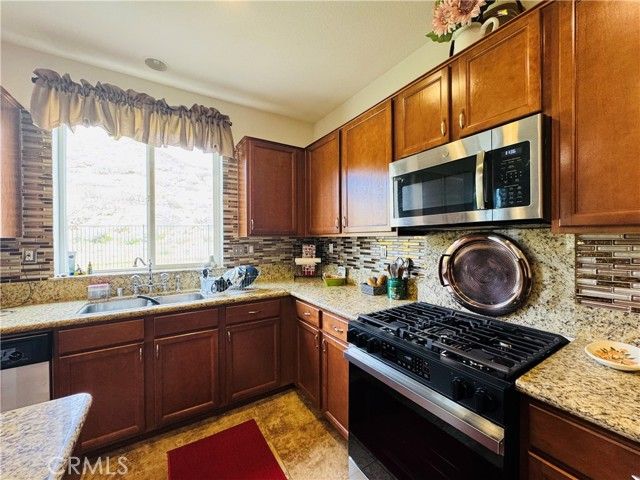 34322 Blossoms Drive, Lake Elsinore, CA 92532