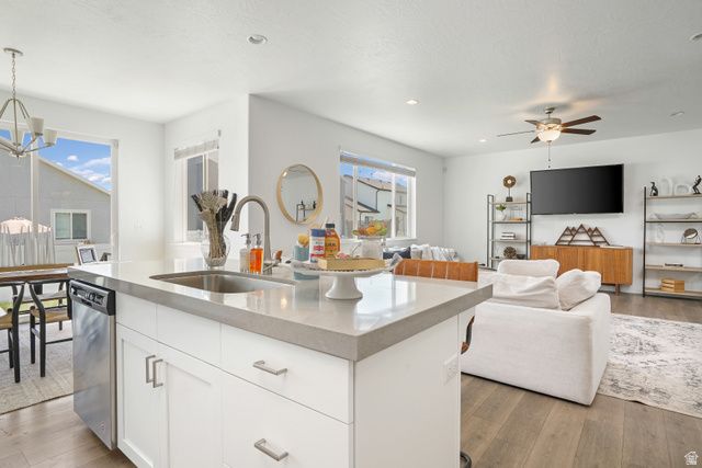 332 E 210 N, Vineyard, UT 84059