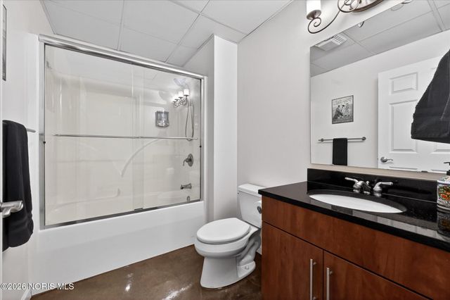 745 Washington Street, Apt 305, Toledo, OH 43604