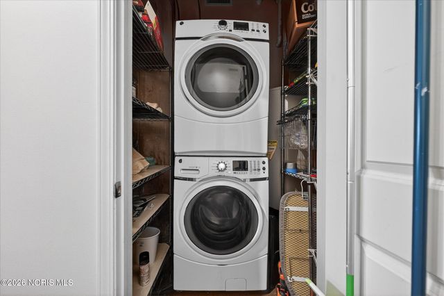 745 Washington Street, Apt 305, Toledo, OH 43604