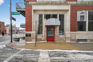 745 Washington Street, Apt 305, Toledo, OH 43604