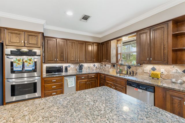 2702 Tracey Street, Denison, TX 75020