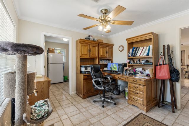 2702 Tracey Street, Denison, TX 75020
