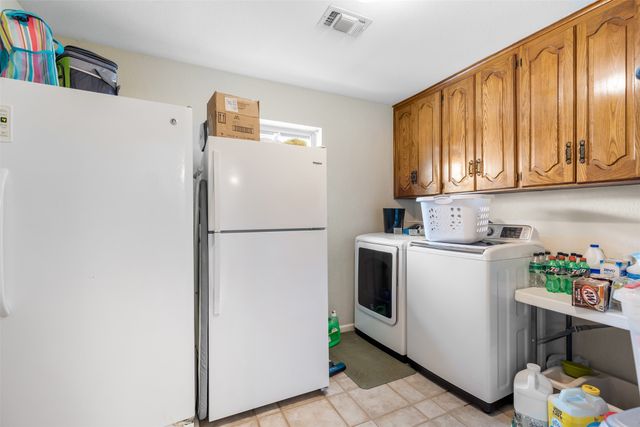 2702 Tracey Street, Denison, TX 75020