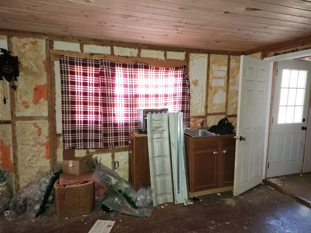 1594 White Road, Corinth, VT 05039