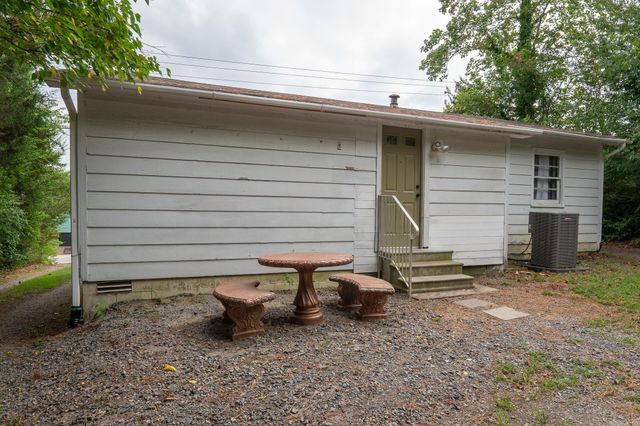 1204 W Main Street, Heber Springs, AR 72543