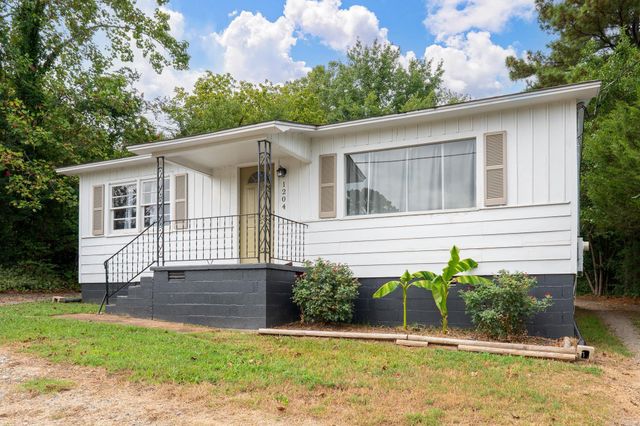 1204 W Main Street, Heber Springs, AR 72543