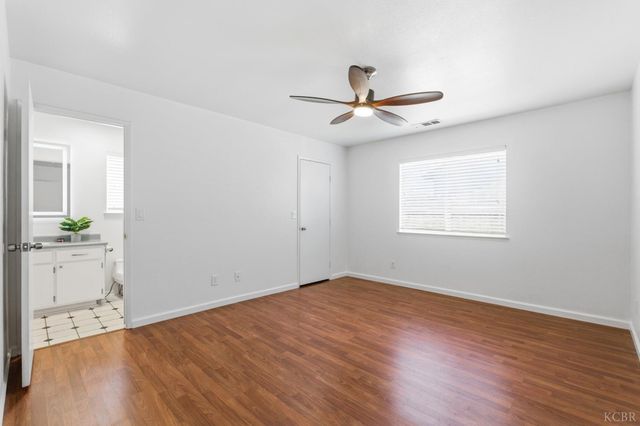 693 Basil Court, Lemoore, CA 93245
