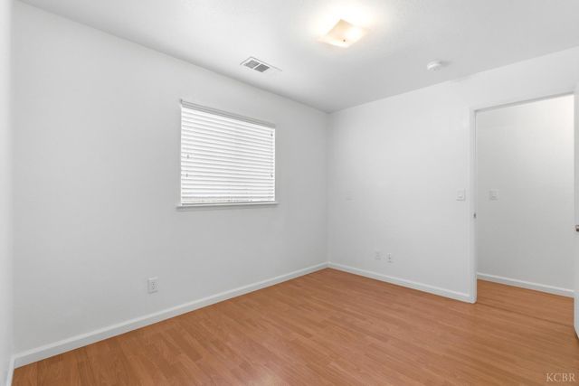 693 Basil Court, Lemoore, CA 93245