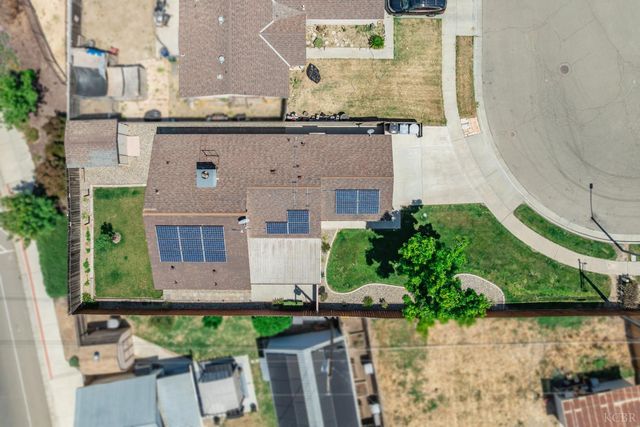693 Basil Court, Lemoore, CA 93245