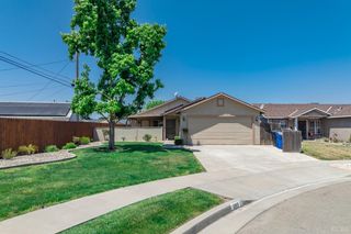 693 Basil Court, Lemoore, CA 93245