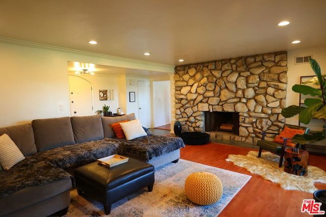 4561 Don Felipe Drive, Los Angeles, CA 90008