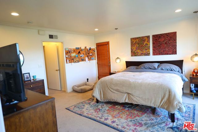 4561 Don Felipe Drive, Los Angeles, CA 90008