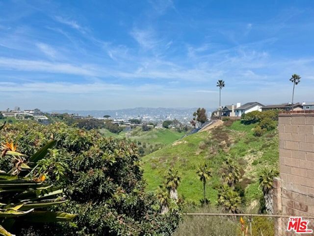 4561 Don Felipe Drive, Los Angeles, CA 90008