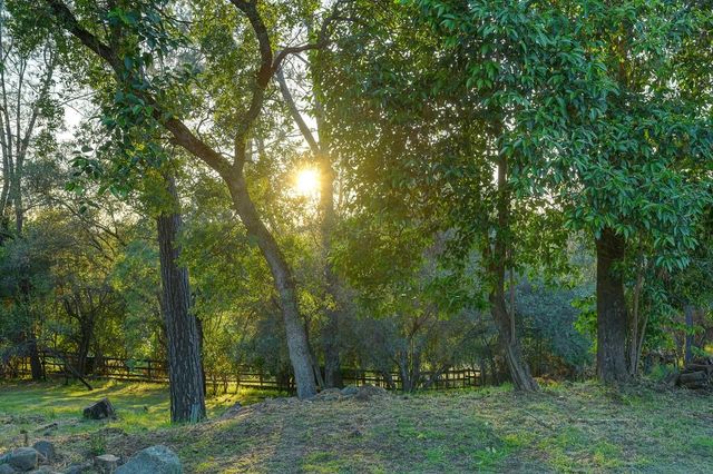 2636 Shirland Tract Rd, Auburn, CA 95603