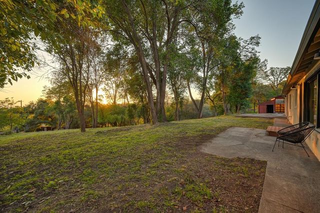 2636 Shirland Tract Rd, Auburn, CA 95603