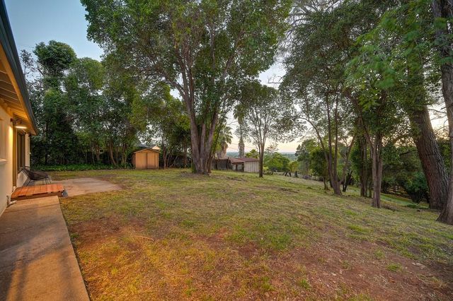 2636 Shirland Tract Rd, Auburn, CA 95603