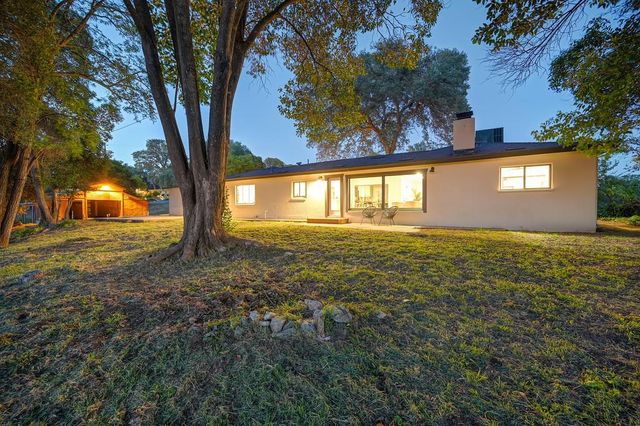 2636 Shirland Tract Rd, Auburn, CA 95603